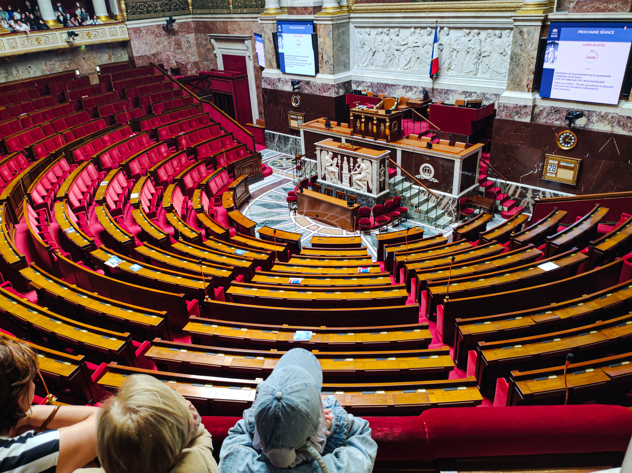 🔸Visite de l’Assemblée Nationale : une expérience citoyenne pour les jeunes en CEJ🔸