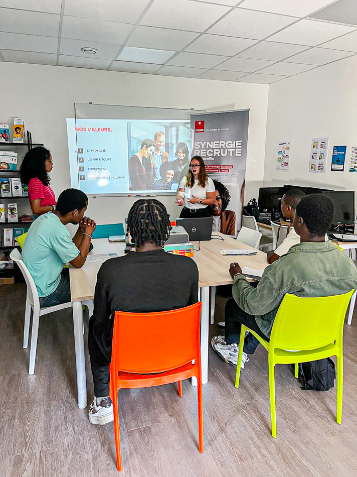 🤝📦 Retour sur une information collective avec Synergie 📦🤝